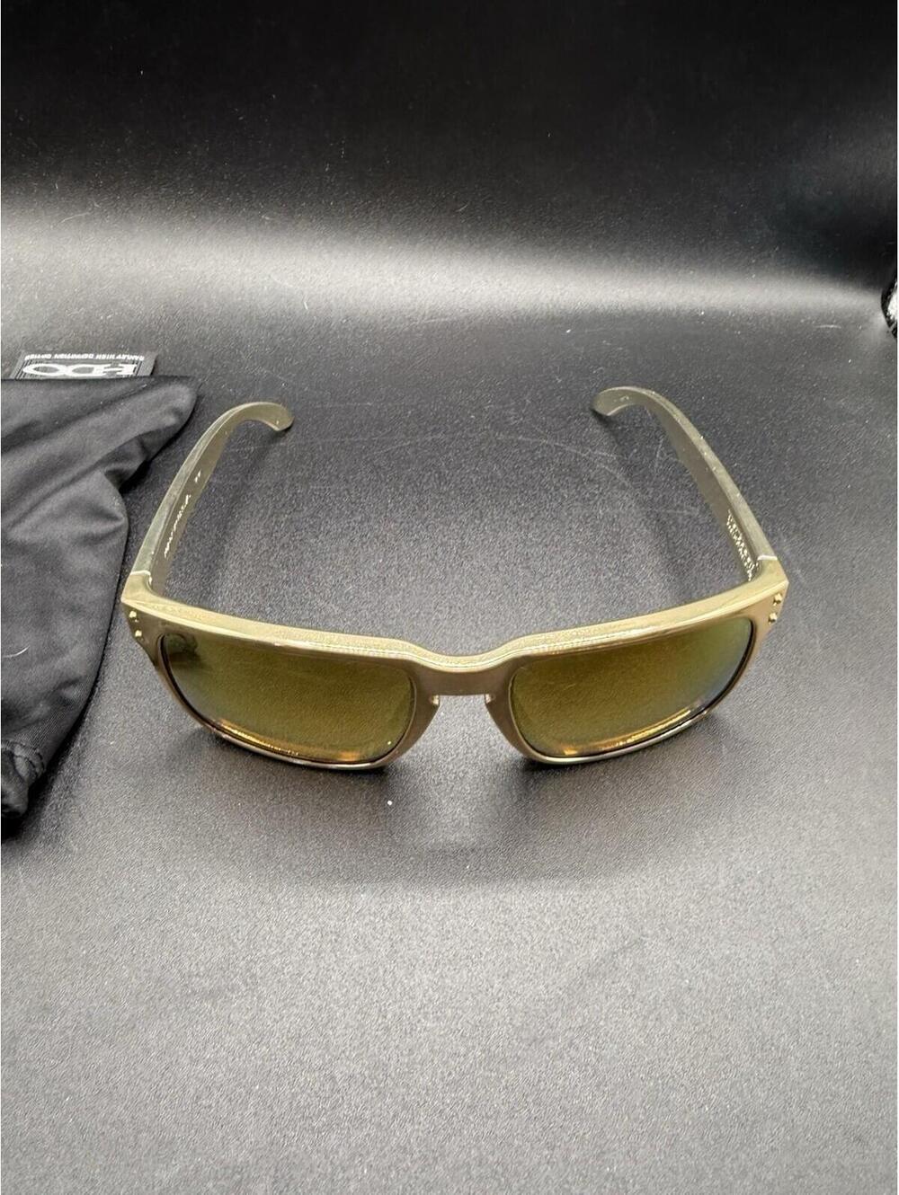 Oakley Shaun White Holbrook FMJ Gold 24K Gold Iridium Polarized Lens